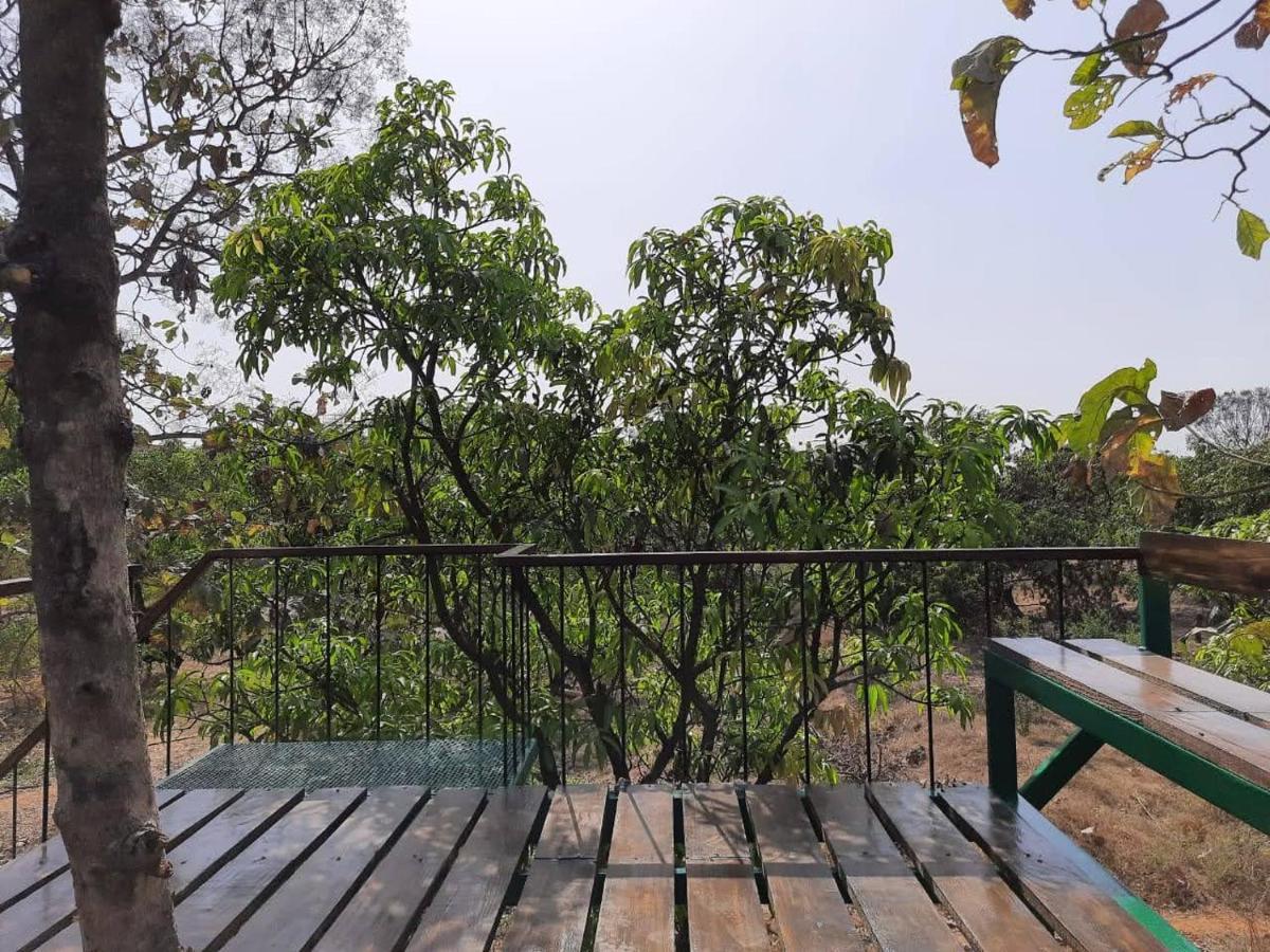 Hornbill Farm Resort Haïdarabad Extérieur photo